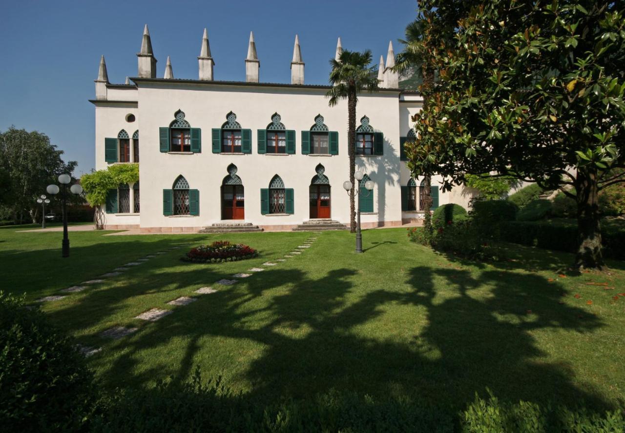 Villa Brignoli Rivalta di Brentino Luaran gambar