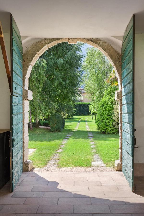 Villa Brignoli Rivalta di Brentino Luaran gambar